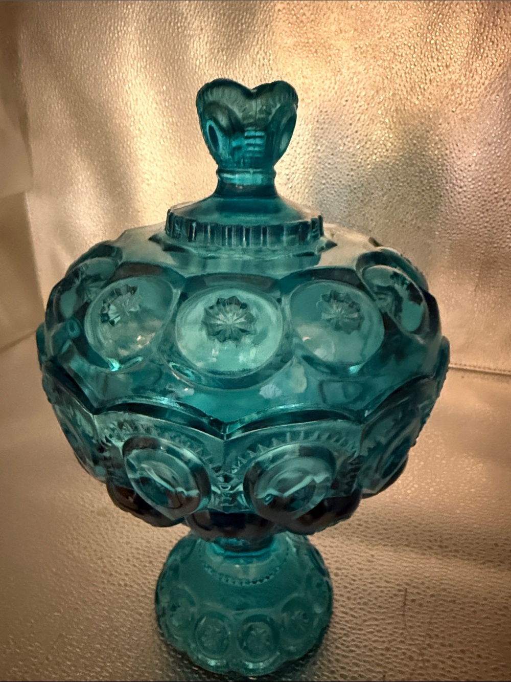 Vintage moon &star pattern circular depression and embossed stemmed pedestal - Picture 4 of 16